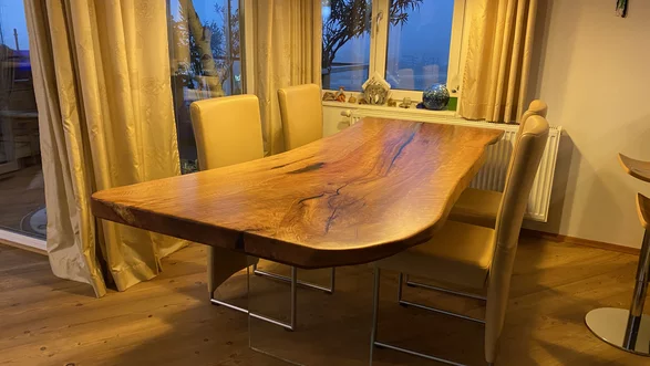 Tisch mit Epoxiharz Birne | 240 x 95 | Nr. 81