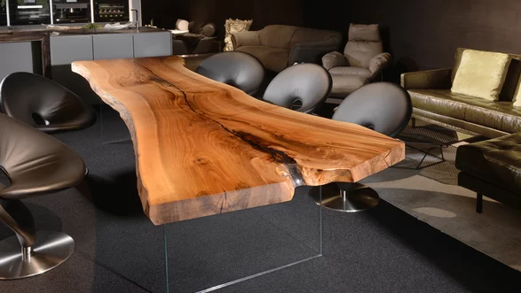 Table de tronc d'arbre par Stammdesign