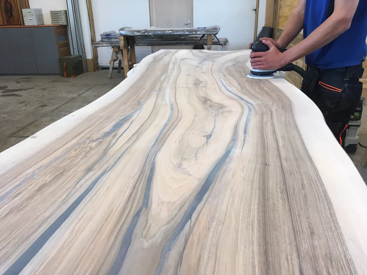 Epoxidharz Tisch Herstellung