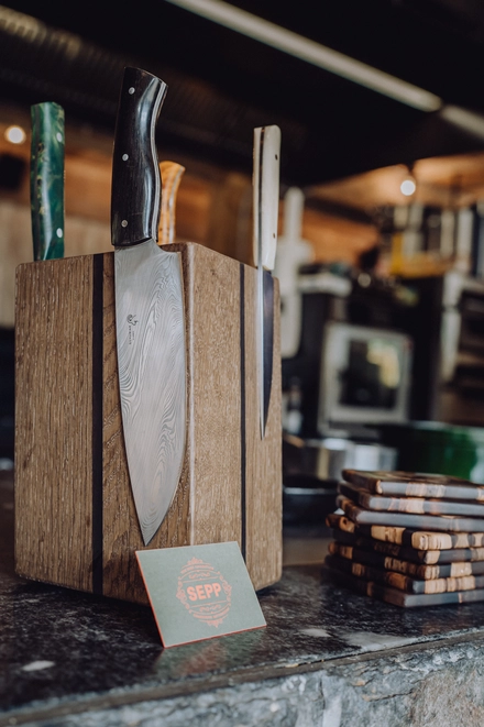 Messerblock massiv für 8 Messer