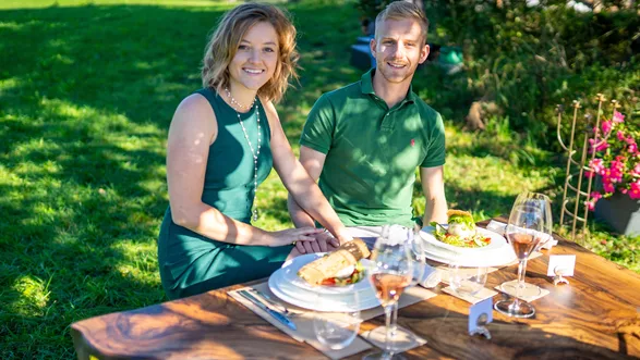 Baumstamm Küche  GRILL´n CHILL