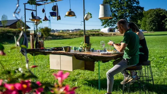 Baumstamm Küche  GRILL´n CHILL