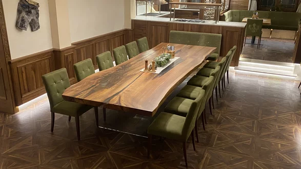 Baumstamm Esstisch Ulme  | 450 x 130 | Nr. 89