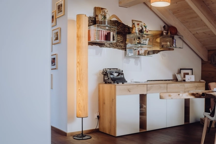 Stehlampe rund Eichenfurnier