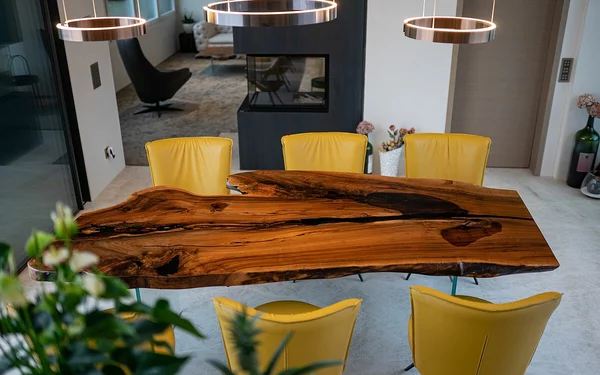 Baumstammtisch Nussbaum