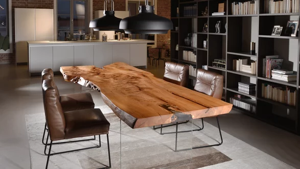 Table de salle à manger avec tronc d'arbre par Stammdesign