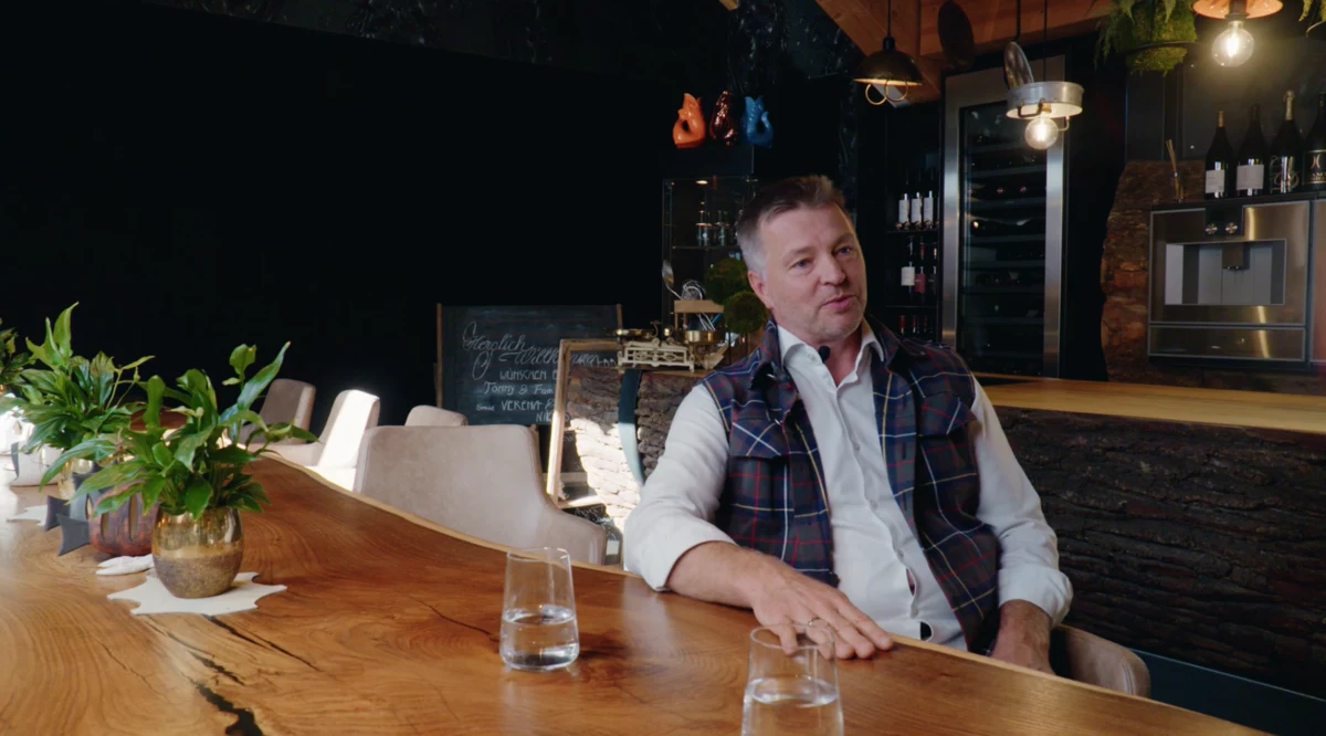 500 Baumstamm Tische: Ein Meilenstein für Stammdesign