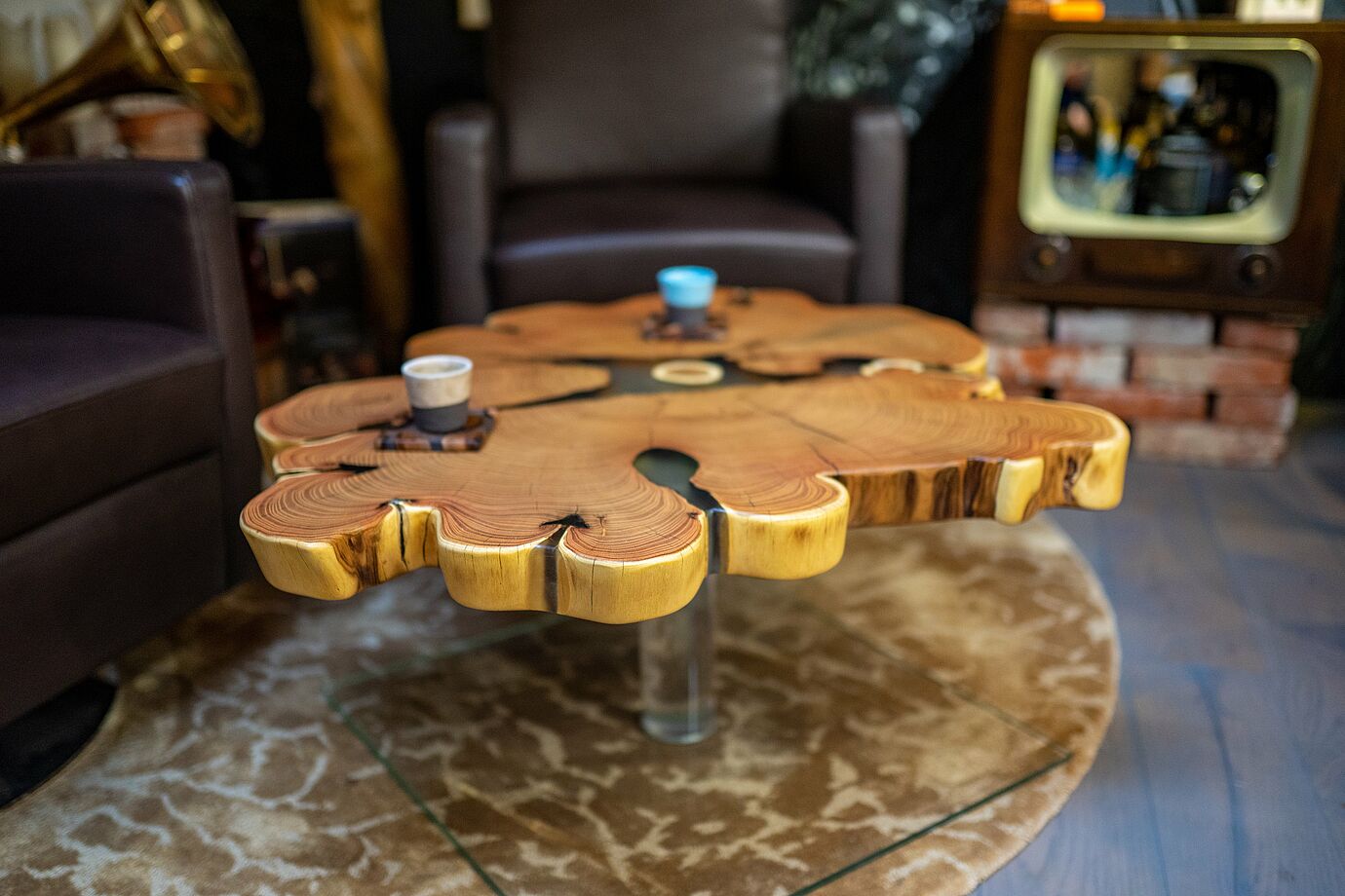 Couchtisch Robinie Nr. 23