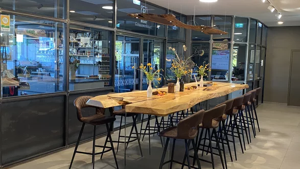 Echtholztisch Esche Stehtisch Naturwaldkante | 450x120 Nr 27